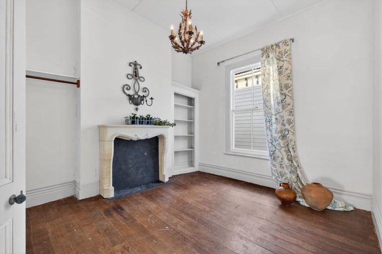 Photo of property in 163 Collingwood Street, Nelson, 7010