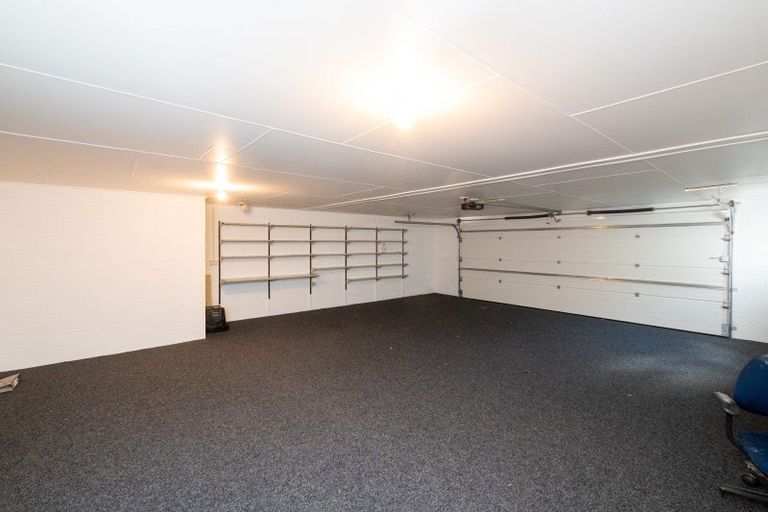 Photo of property in 3/42 Campbell Street, Havelock North, 4130