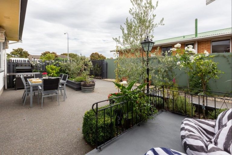 Photo of property in 260 Hendersons Road, Hoon Hay, Christchurch, 8025