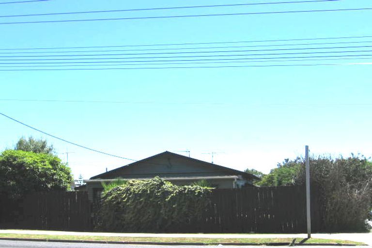 Photo of property in 1/65 Shakespeare Road, Milford, Auckland, 0620