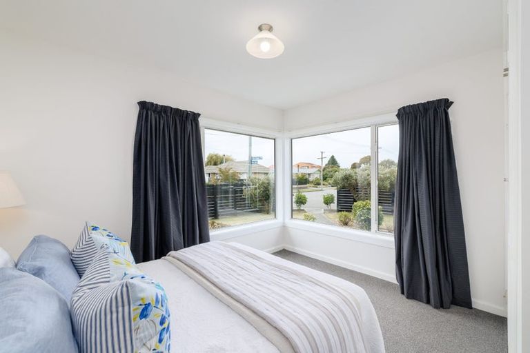 Photo of property in 51 Greendale Avenue, Avonhead, Christchurch, 8042