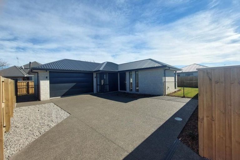 Photo of property in 54 Marcoola Drive, Rolleston, 7614