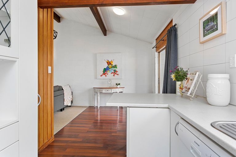 Photo of property in 80 Princes Street, Cambridge, 3434