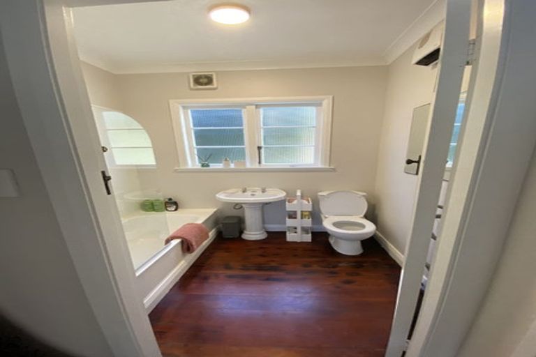 Photo of property in 28a Henry Street, Kilbirnie, Wellington, 6022