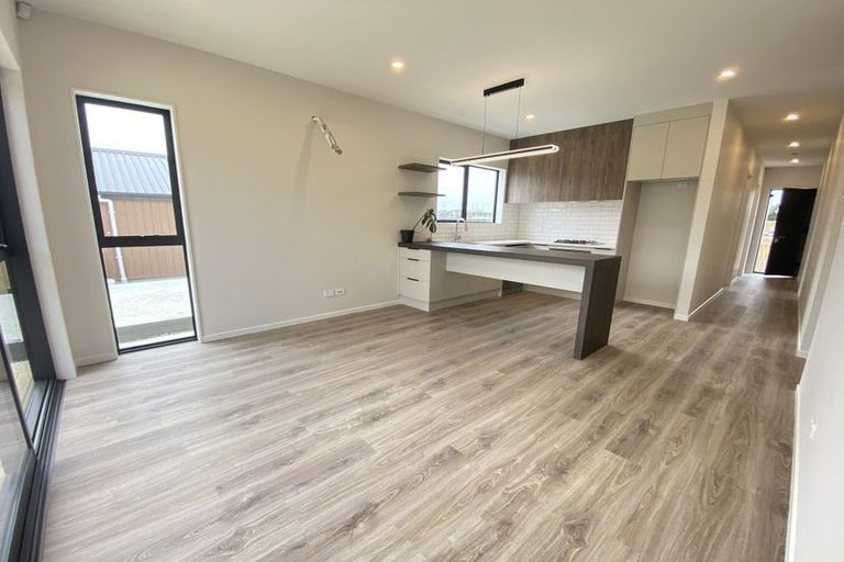 Photo of property in 59 Horokaka Street, Massey, Auckland, 0614