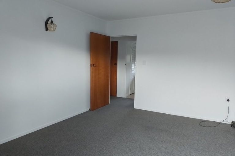 Photo of property in 27 Kamo Road, Regent, Whangarei, 0112
