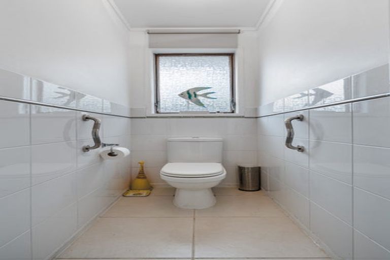 Photo of property in 1 Sunny Bay Road, Matua, Tauranga, 3110