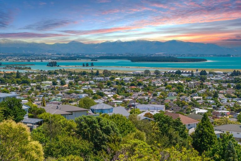 Photo of property in 104 Arapiki Road, Stoke, Nelson, 7011