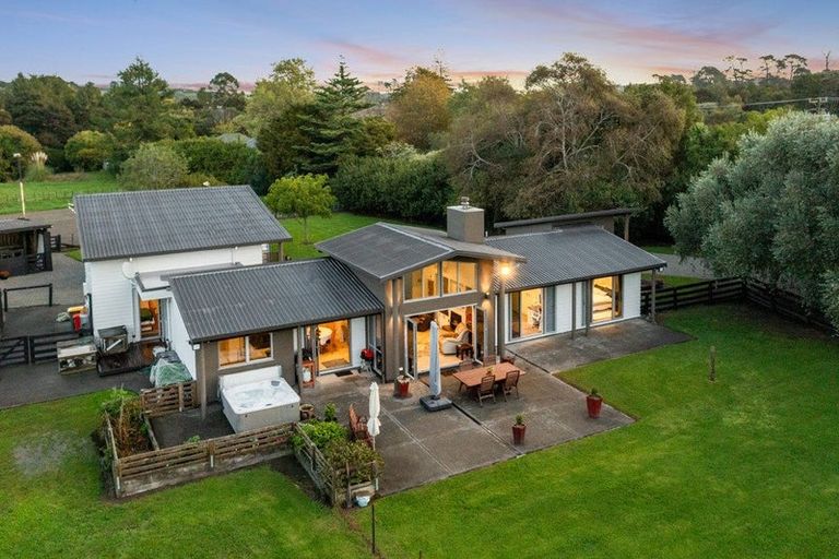 Photo of property in 514 Waitoki Road, Wainui, Silverdale, 0994