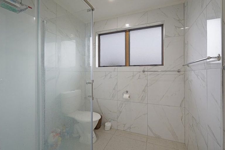 Photo of property in 6 Holborn Place, Papatoetoe, Auckland, 2025