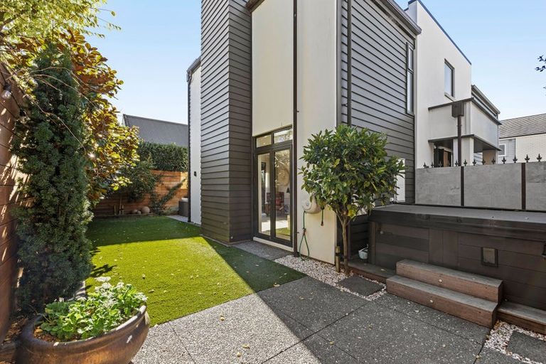 Photo of property in 7b Rugby Street, Merivale, Christchurch, 8014