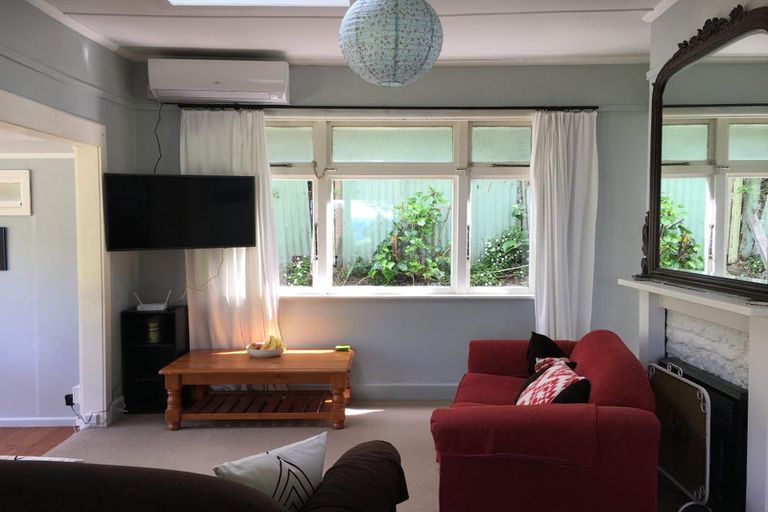 Photo of property in 28 Coote Road, Bluff Hill, Napier, 4110