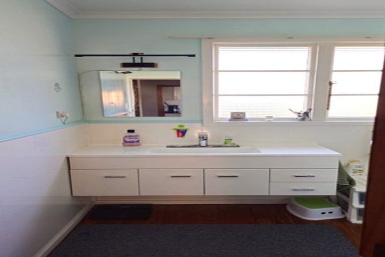 Photo of property in 43 Studholme Street, Temuka, 7920