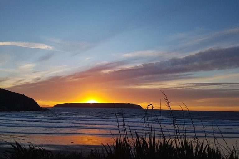 Photo of property in 7- 9 Toms Road, Titahi Bay, Porirua, 5022