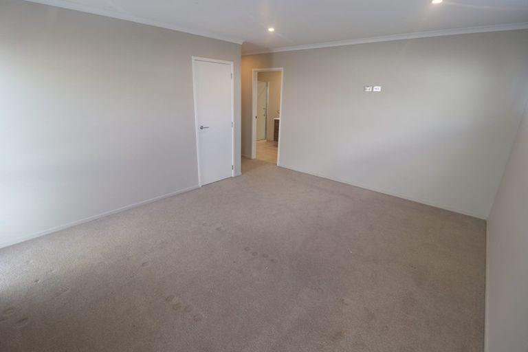 Photo of property in 9 Touhou Road, Hobsonville, Auckland, 0616