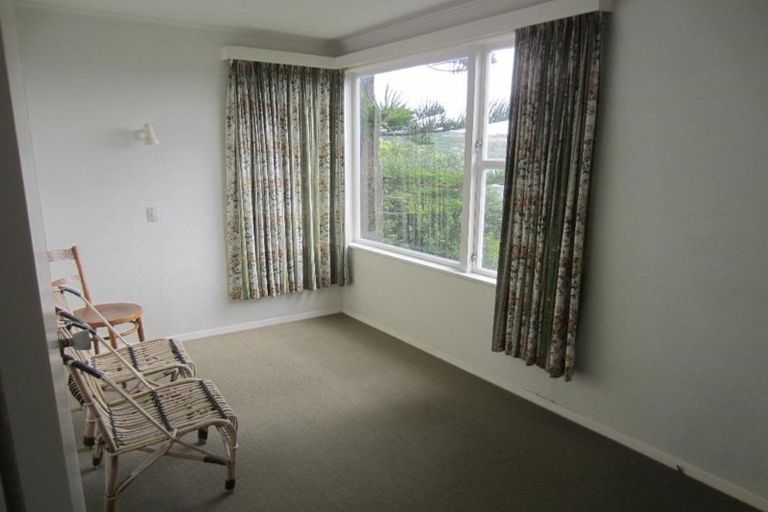 Photo of property in 15a Thornley Street, Titahi Bay, Porirua, 5022
