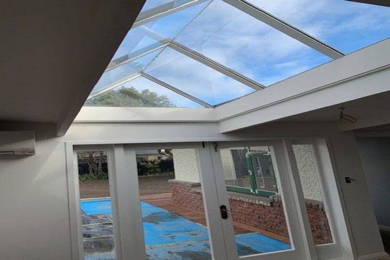 Photo of property in 26 Gamblins Road, Saint Martins, Christchurch, 8022