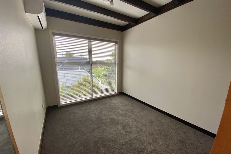 Photo of property in 36 Oruamo Place, Beach Haven, Auckland, 0626