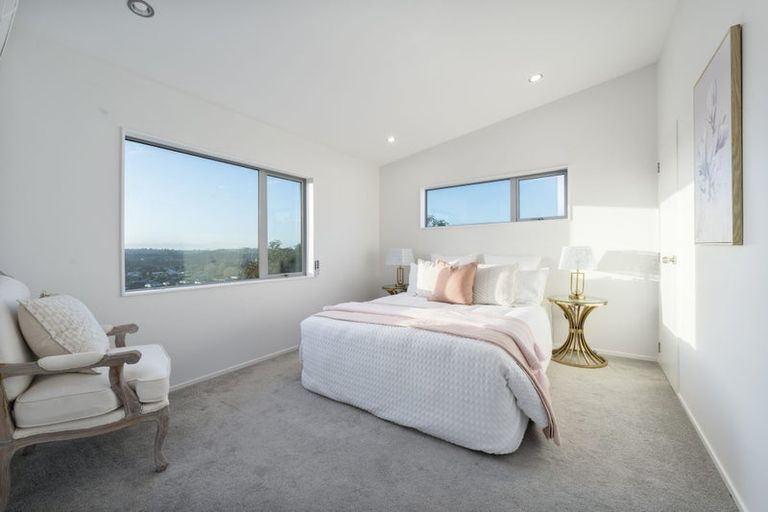 Photo of property in 2 Dhaka Lane, Ranui, Auckland, 0612