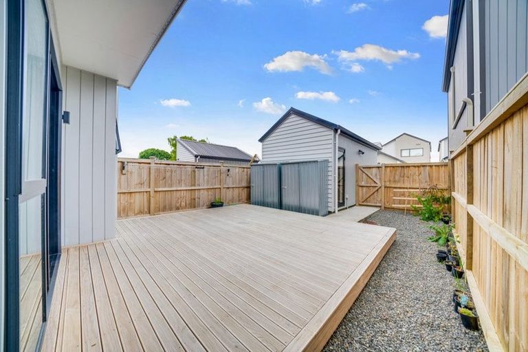 Photo of property in 73 Kairakau Street, Papakura, 2110