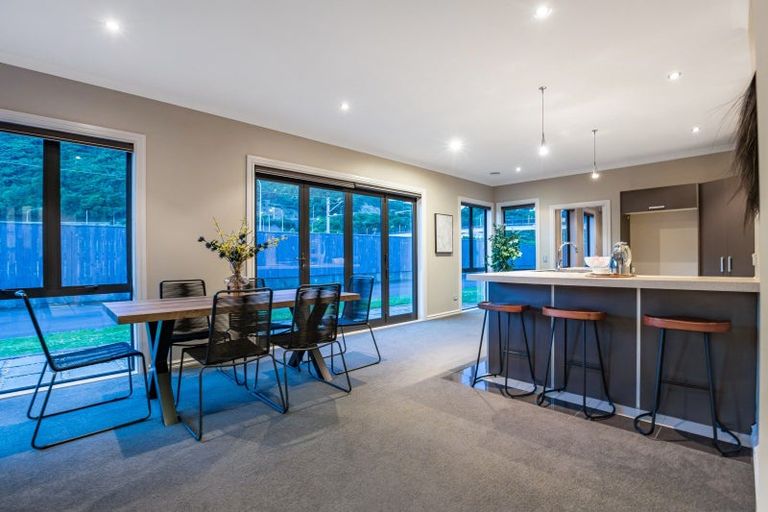 Photo of property in 9 Cottle Heath Close, Manor Park, Lower Hutt, 5019