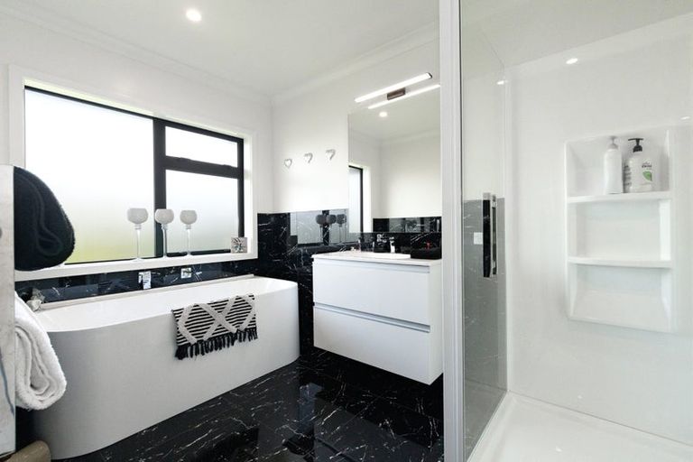 Photo of property in 136b Kumikumi Road, Lower Kaimai, Tauranga, 3171