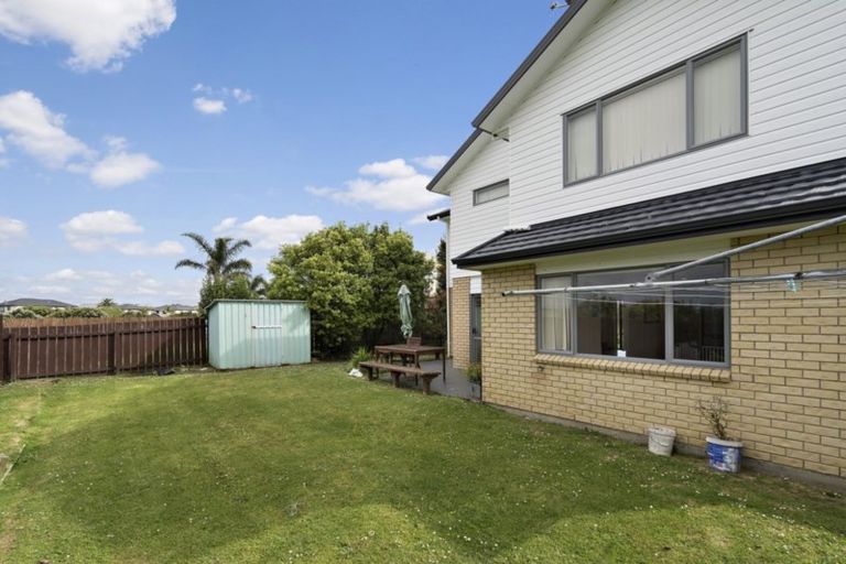 Photo of property in 9 Staten Place, Mangere, Auckland, 2022