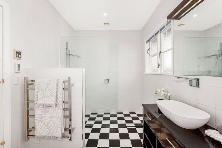 Photo of property in 3 Harley Grove, Boulcott, Lower Hutt, 5010