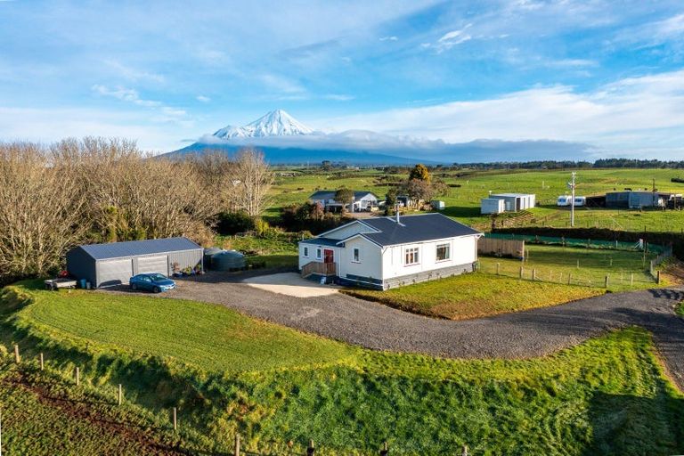 Photo of property in 403 Opunake Road, Cardiff, Stratford, 4391