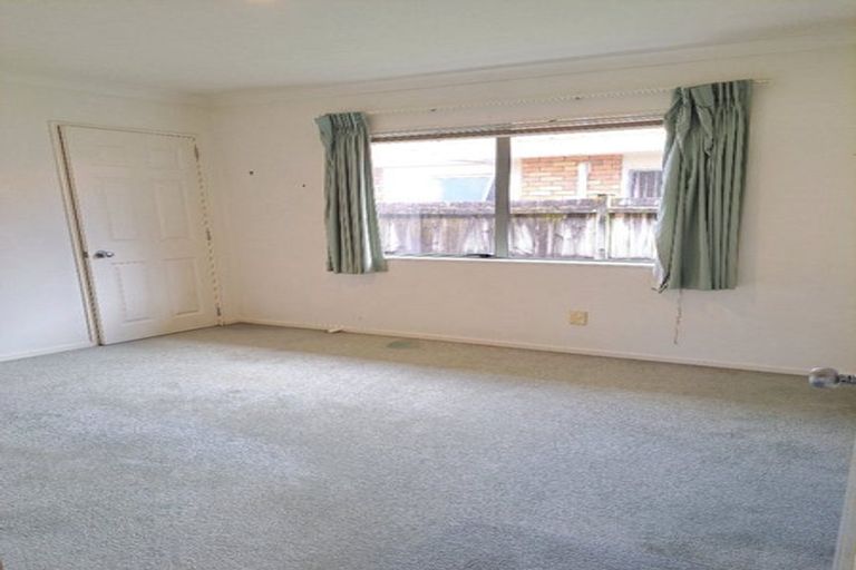 Photo of property in 6 Longford Park Drive, Takanini, 2112