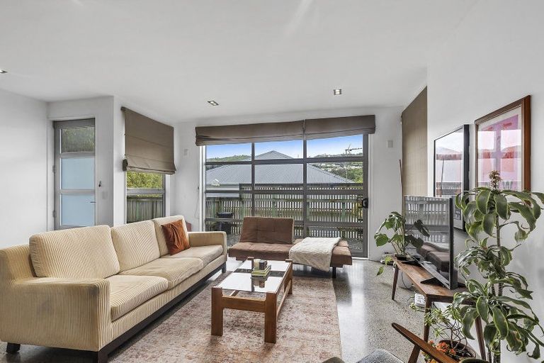 Photo of property in 70 Lavaud Street, Berhampore, Wellington, 6023