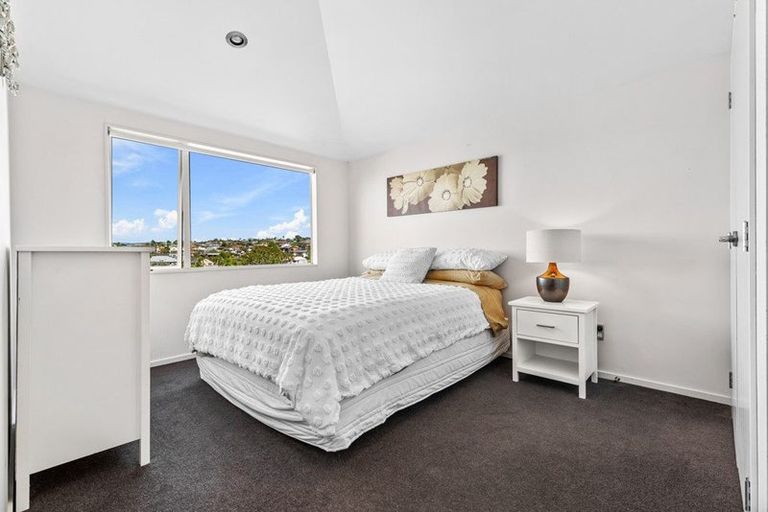 Photo of property in 21 Hendrika Court, Hobsonville, Auckland, 0618