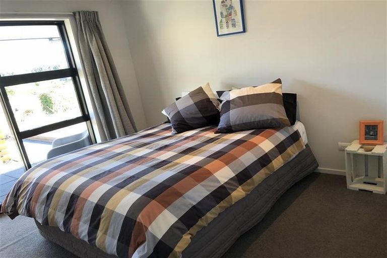 Photo of property in 14 Islington Place, Wanaka, 9305