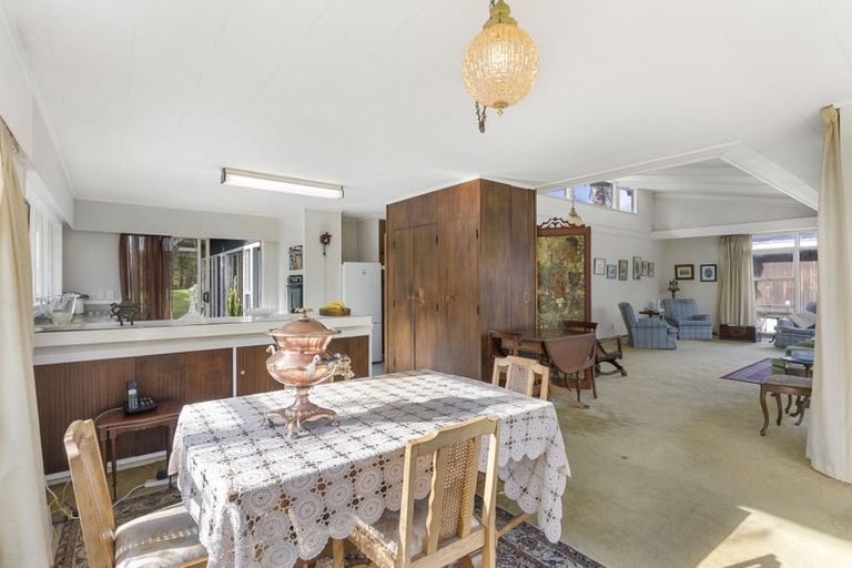 Photo of property in 6 The Esplanade, Castor Bay, Auckland, 0620