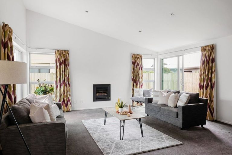 Photo of property in 15 Shalimar Place, Huntington, Hamilton, 3210