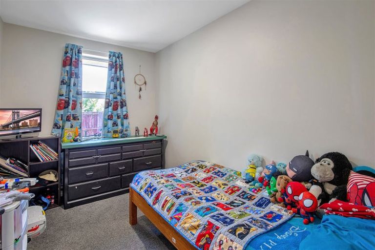 Photo of property in 10 Mahoe Street, Templeton, Christchurch, 8042