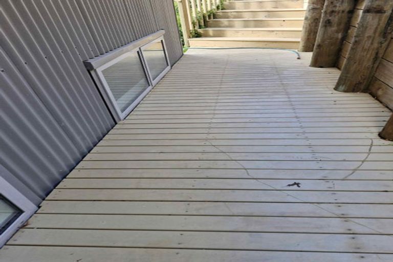 Photo of property in 39 Milne Terrace, Island Bay, Wellington, 6023