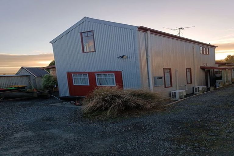 Photo of property in 16 Milford Avenue, Calton Hill, Dunedin, 9012