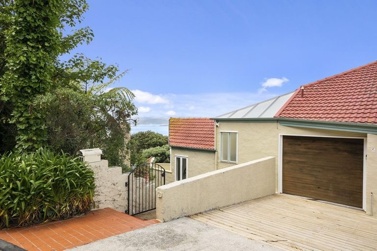 Photo of property in 51 Harbour View Road, Northland, Wellington, 6012