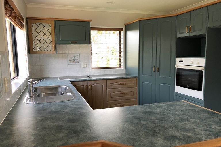 Photo of property in 76 Sovereign Drive, Papamoa Beach, Papamoa, 3118
