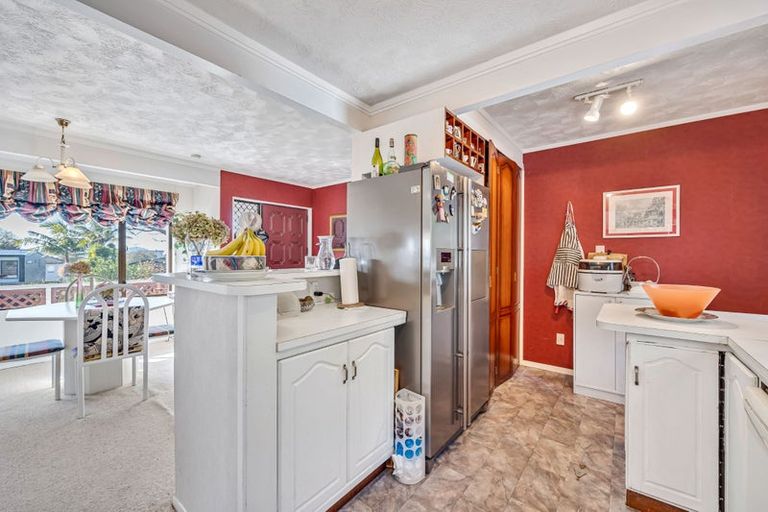 Photo of property in 7 Metric Place, Te Atatu South, Auckland, 0610