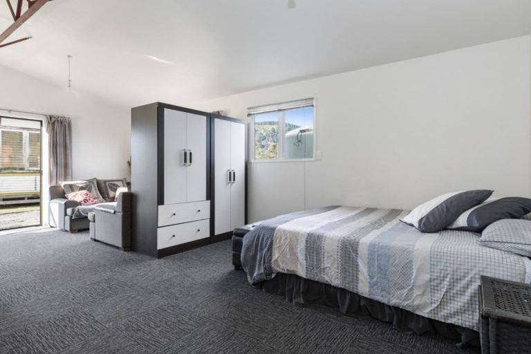 Photo of property in 1 Kaiwha Road, Welcome Bay, Tauranga, 3175