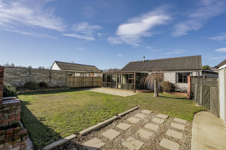 Photo of property in 10 Linrosa Place, Cromwell, 9310