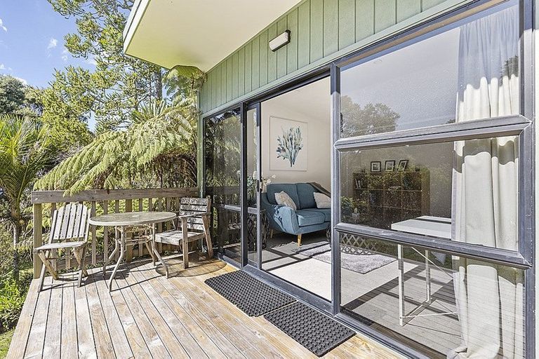 Photo of property in 742 South Titirangi Road, Titirangi, Auckland, 0604