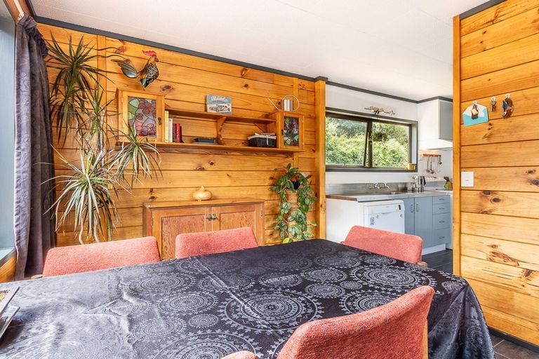 Photo of property in 27 Puriri Road, Waikanae, 5036