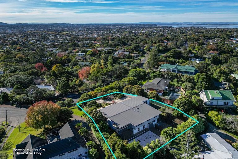 Photo of property in 71 Pleasant Road, Glen Eden, Auckland, 0602