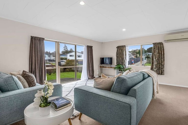 Photo of property in 53 Treadwell Street, Springvale, Whanganui, 4501