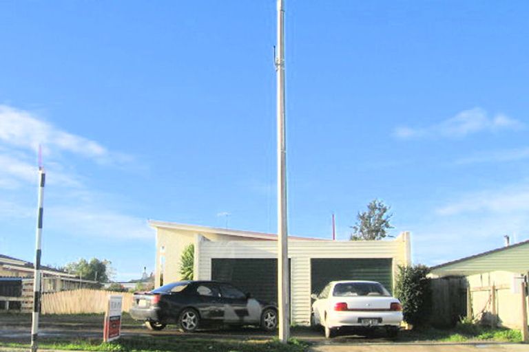 Photo of property in 1108 Heretaunga Street East, Parkvale, Hastings, 4122