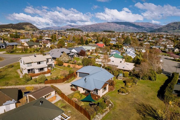 Photo of property in 101 Hunter Crescent, Wanaka, 9305