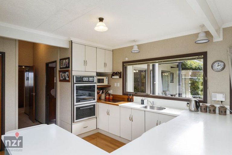 Photo of property in 4 Calder Place, Feilding, 4702